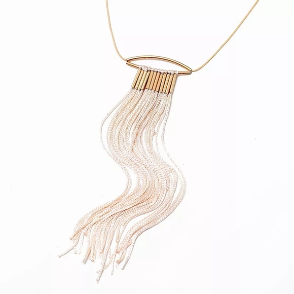 Beautiful boho new necklace. Cream and gold - Picture 3 of 5